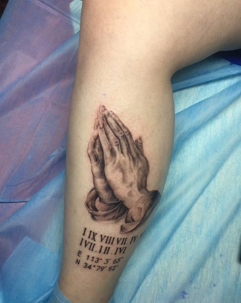 祈祷之手纹身图片