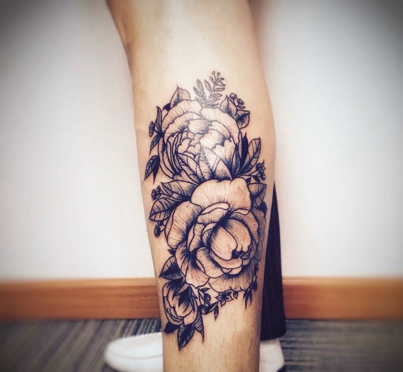 花纹身图片_成品腿部清新植物纹身图案