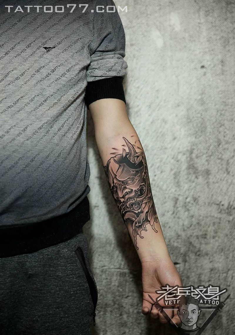 手部般若纹身作品纹身图片_成品手部传统鬼神纹身图案