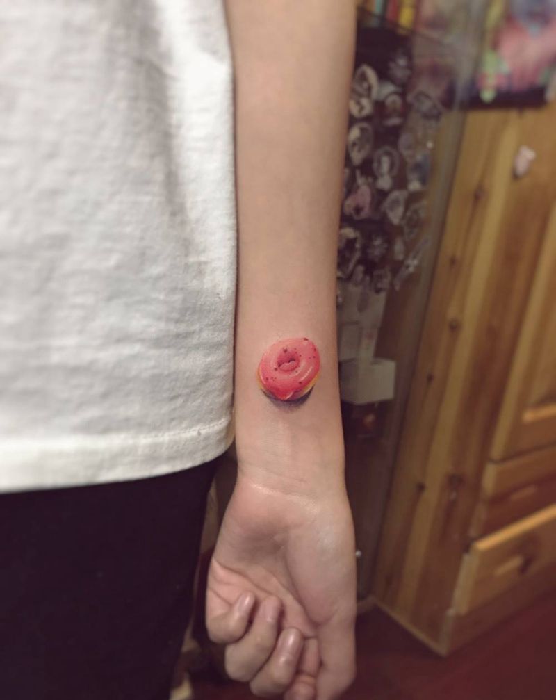 甜甜圈纹身图片_插画手臂清新纹身图案