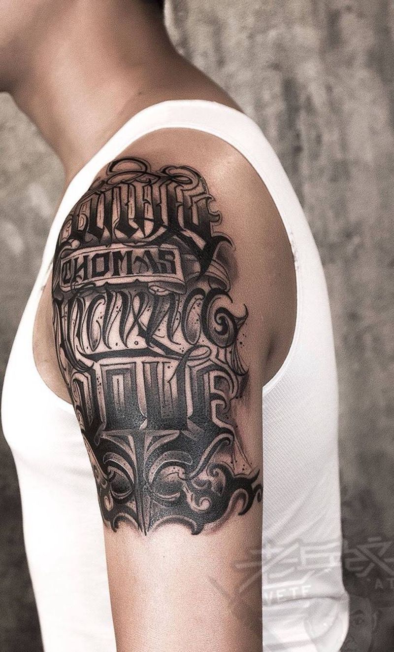 大臂花体字纹身纹身图片