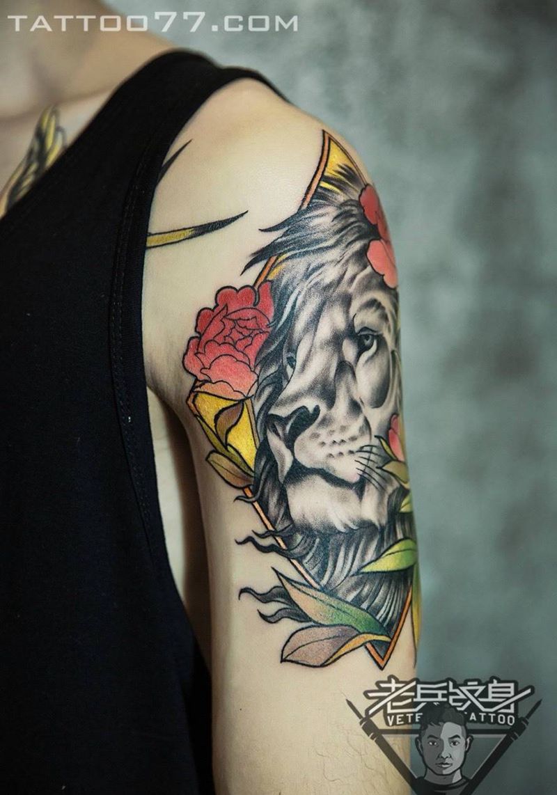 大臂狮子纹身作品纹身图片_成品手臂欧美动物纹身图案