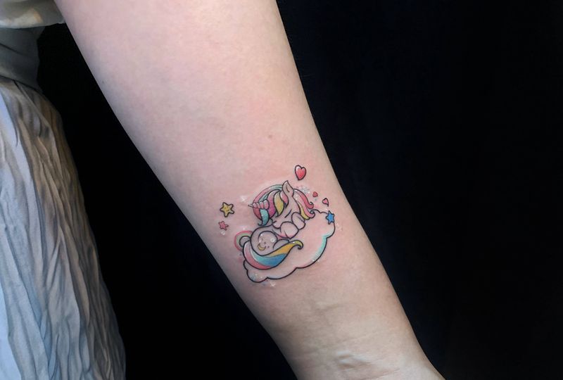 小清新独角兽纹身图片_手臂水彩小清新纹身图案