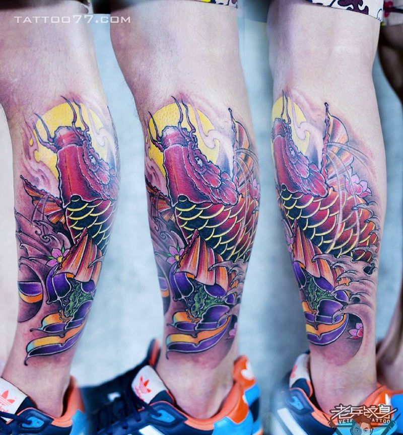 小腿鲤鱼纹身作品纹身图片_成品腿部传统动物纹身图案