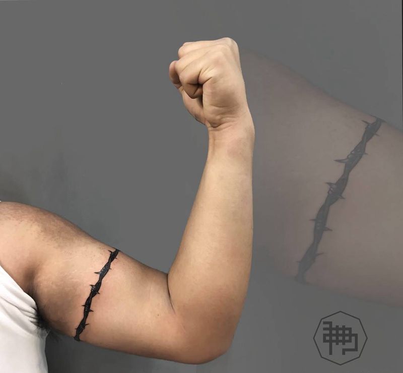 麦迪荆棘手环纹身图片