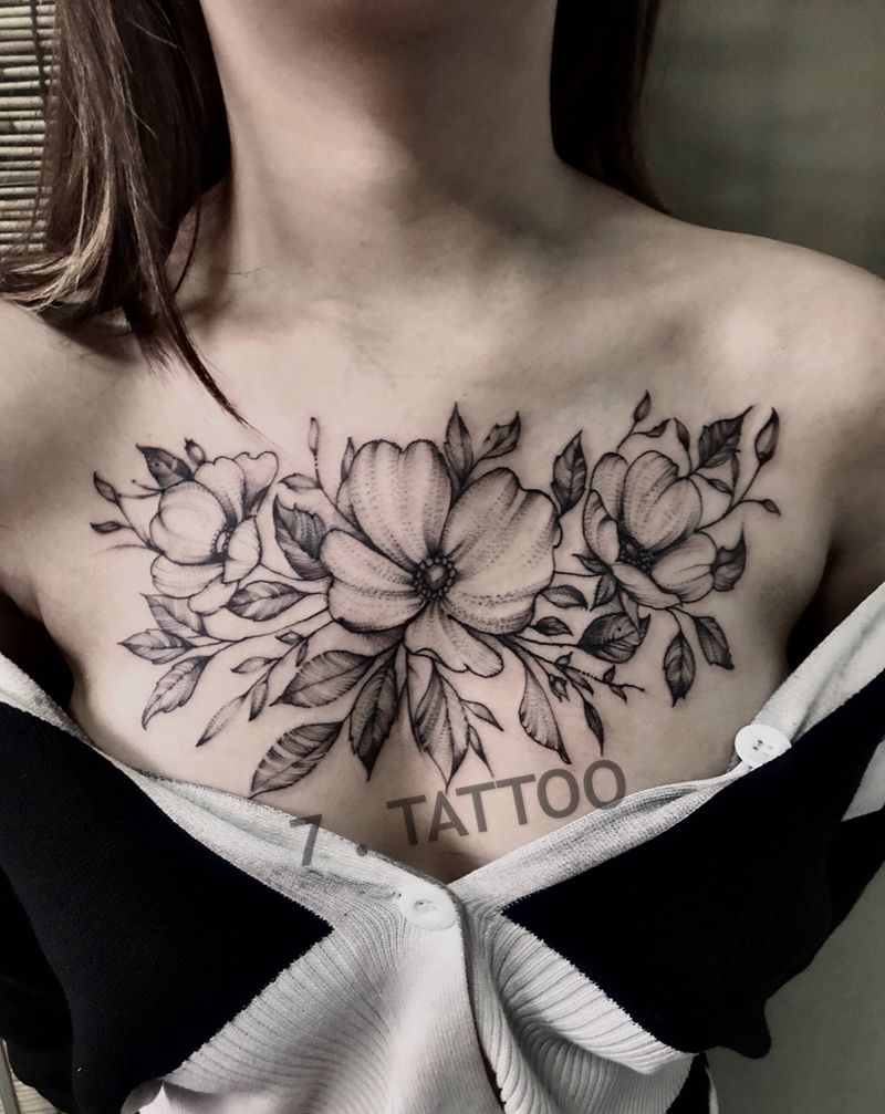 素花纹身图片_胸部腹部点刺素花纹身图案