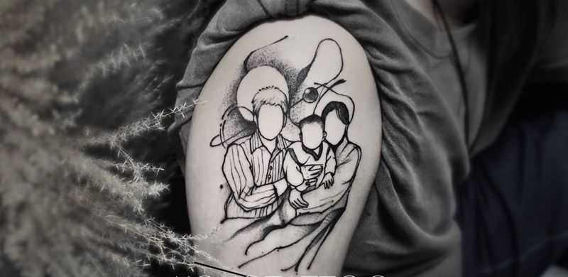 家人纹身图片_手臂点刺肖像定制大臂家人纹身图案