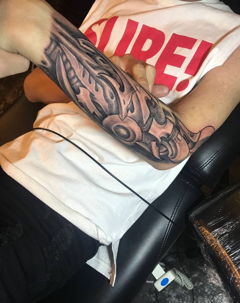 接花臂未完纹身图片