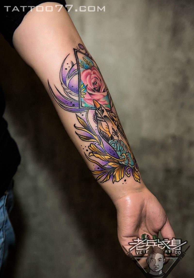 手部手指玫瑰花纹身作品纹身图片_成品手部欧美植物纹身图案