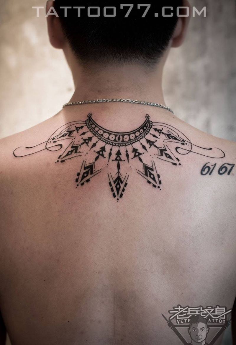 颈部图腾纹身作品纹身图片_成品颈部欧美图腾纹身图案