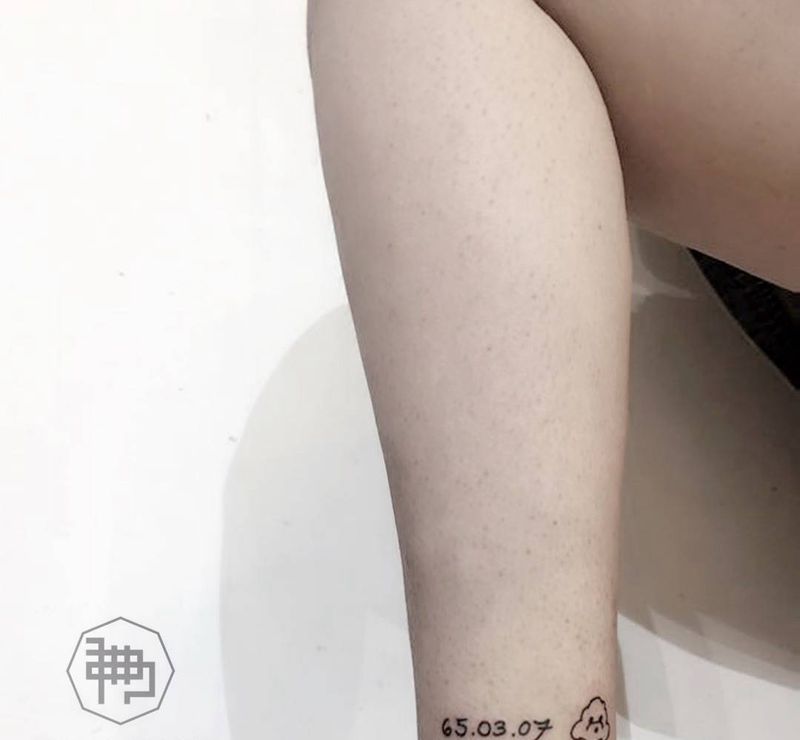 家人和最爱的狗纹身图片