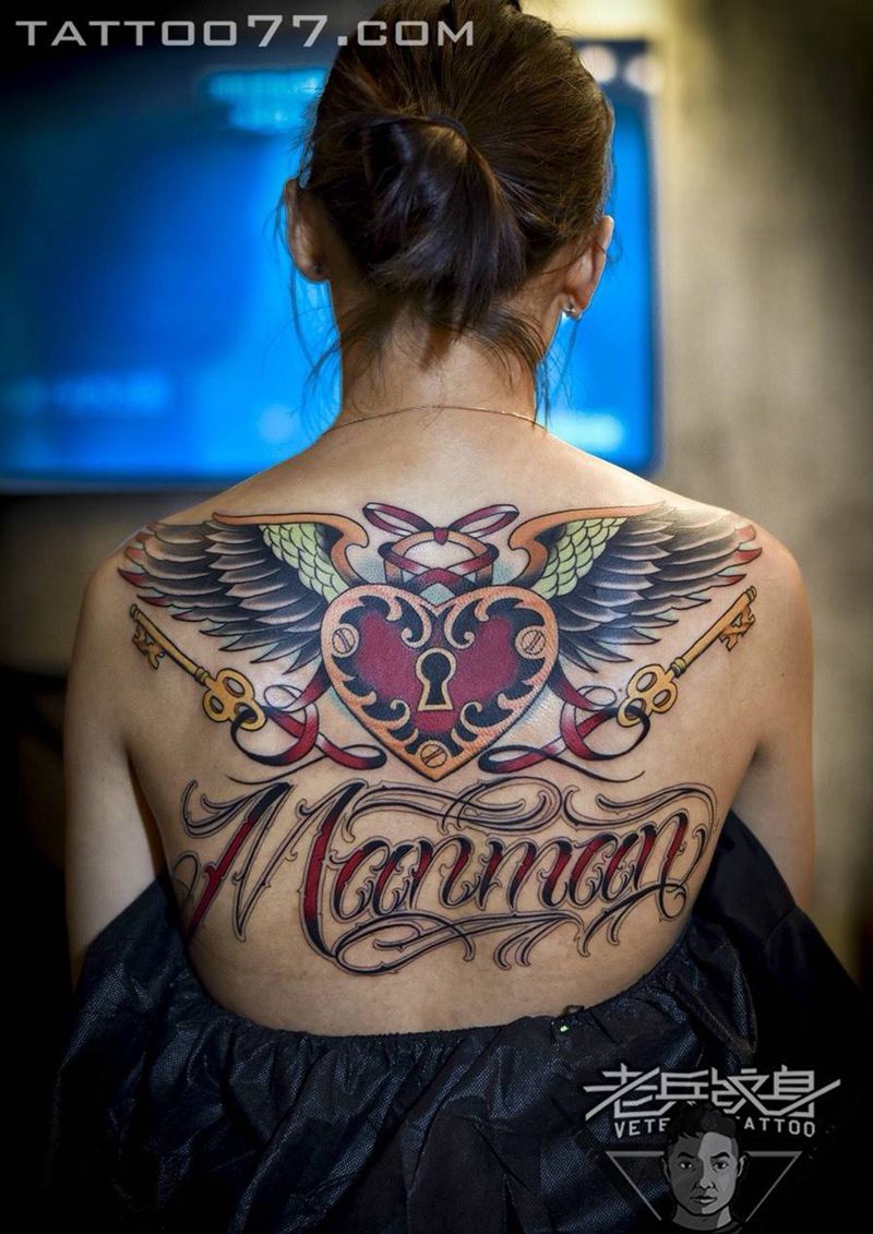 后背翅膀纹身作品纹身图片