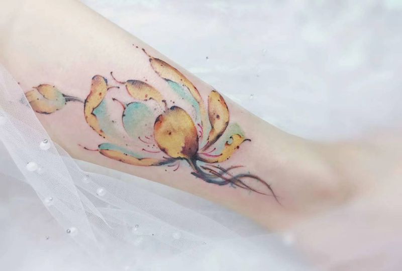 莲花——遮盖设计纹身图片_脚部水彩一人一图遮盖设计定制设计纹身图案