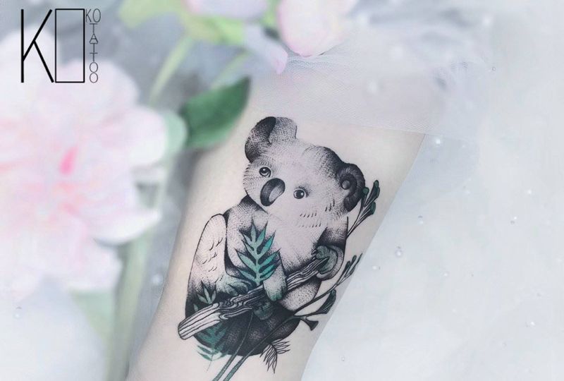树袋熊纹身图片_腿部点刺遮盖设计定制原创设计纹身图案