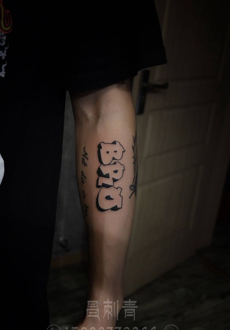 小字母两个纹身图片