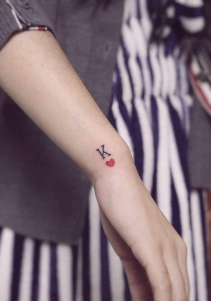 红桃k♥️纹身图片_手部清新贴纸纹身图案