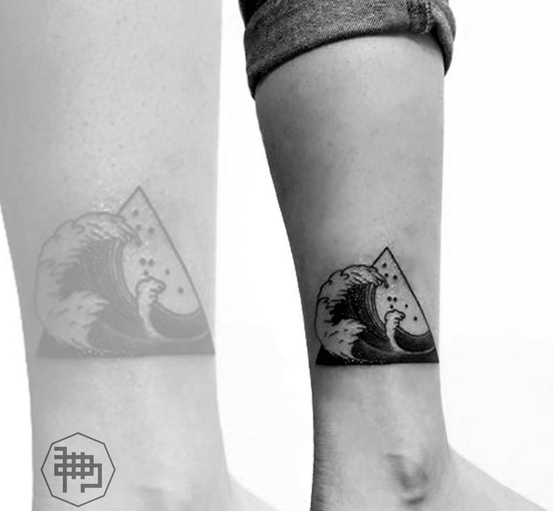 三角 浪纹身图片