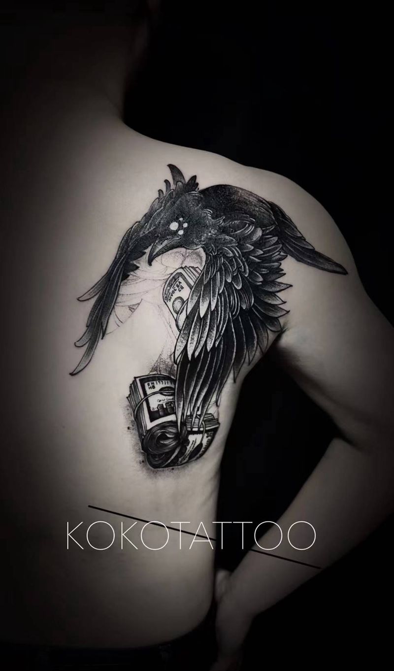 乌鸦&美金纹身图片_背部点刺暗黑乌鸦遮盖纹身图案