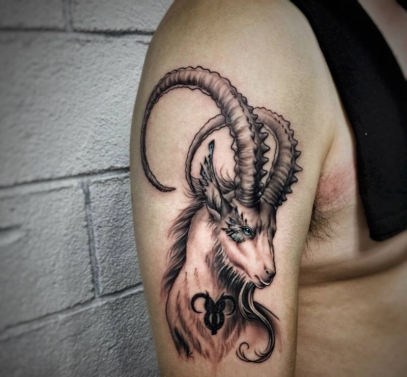 摩羯跟金牛的爱情纹身图片_成品手臂欧美写实动物原创宗教纹身图案