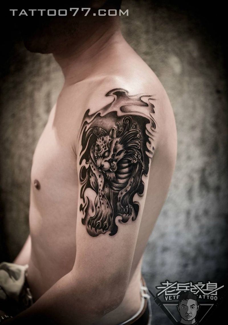 大臂神兽纹身作品纹身图片