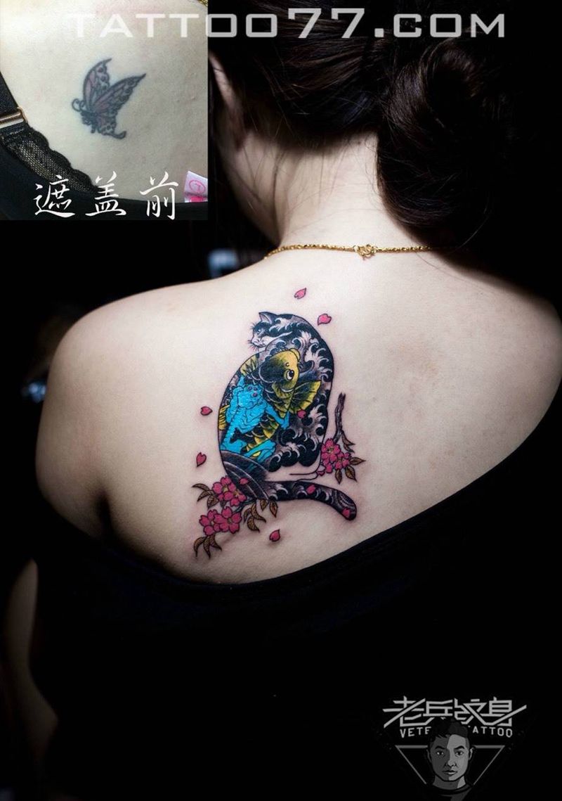 背部纹身猫咪纹身作品纹身图片_成品背部欧美动物纹身图案