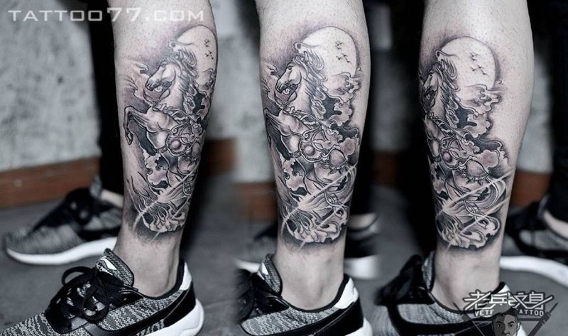 小腿马纹身作品纹身图片_成品腿部欧美动物纹身图案