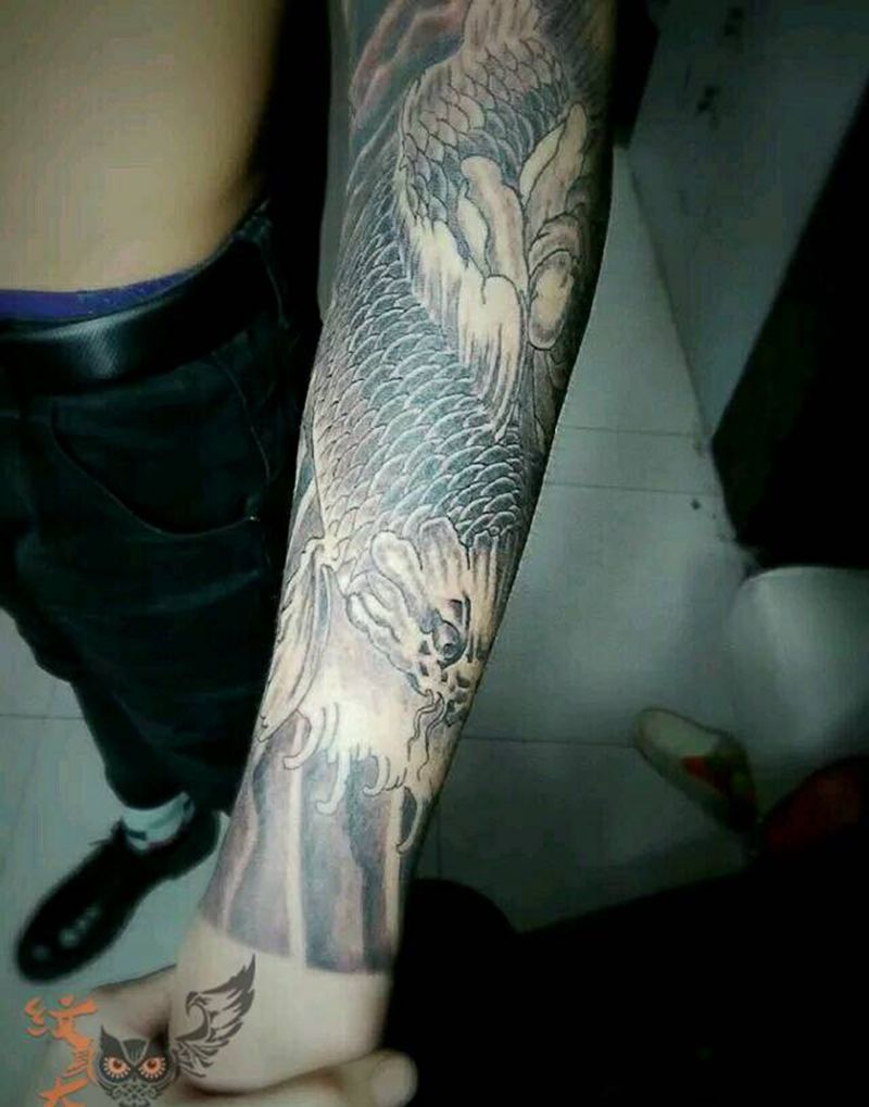 大鲤鱼纹身图片