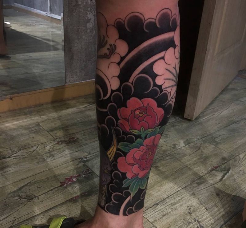 包小腿未完纹身图片