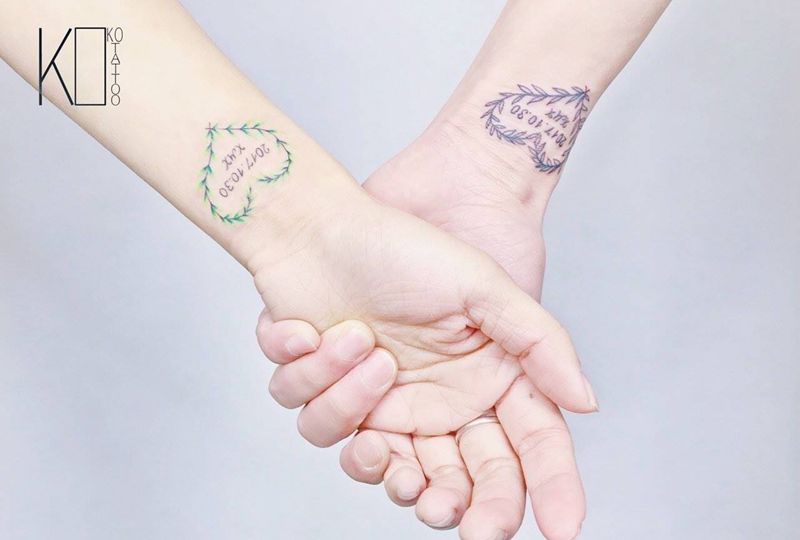 爱心纹身图片_手臂水彩点刺爱心生日姓名纹身图案