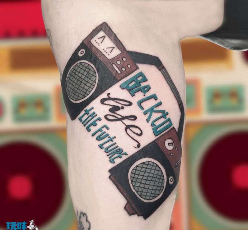 收音机纹身图片_手臂New School纹身图案