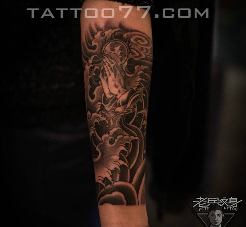 手部浪花纹身作品纹身图片_成品手部传统静物纹身图案