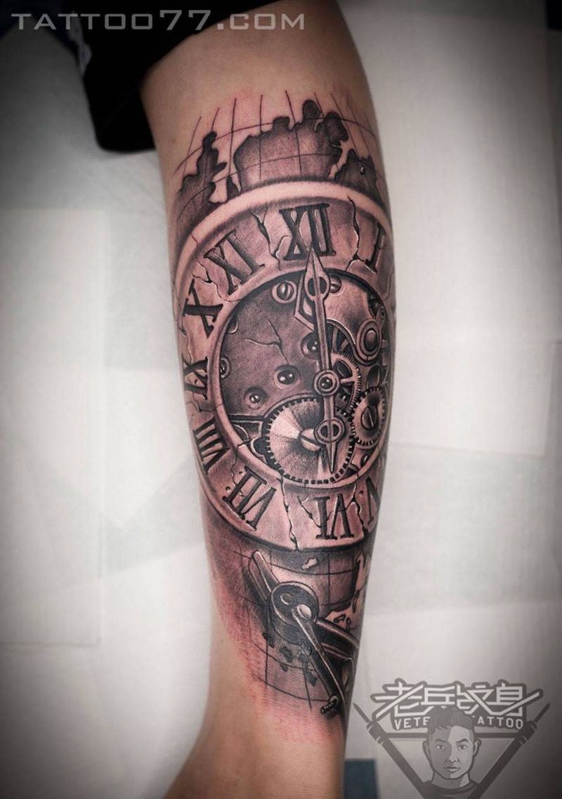 欧美小腿时钟纹身作品纹身图片_成品腿部欧美纹身图案