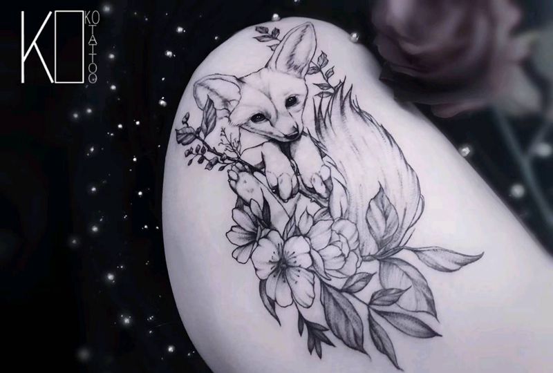 耳廊狐纹身图片_腿部点刺狐狸花卉耳廊狐纹身图案