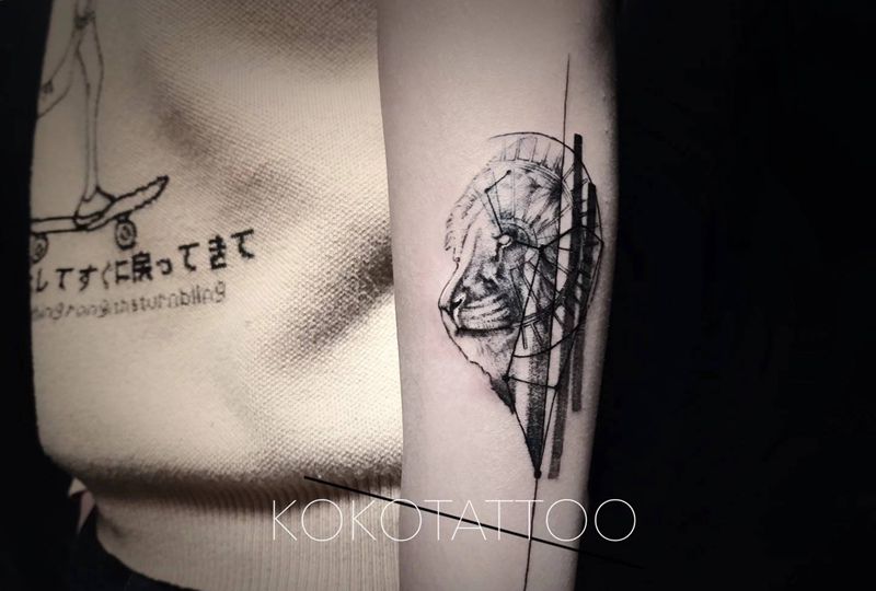 狮子座纹身图片_手臂几何点刺狮子座几何元素点刺纹身图案