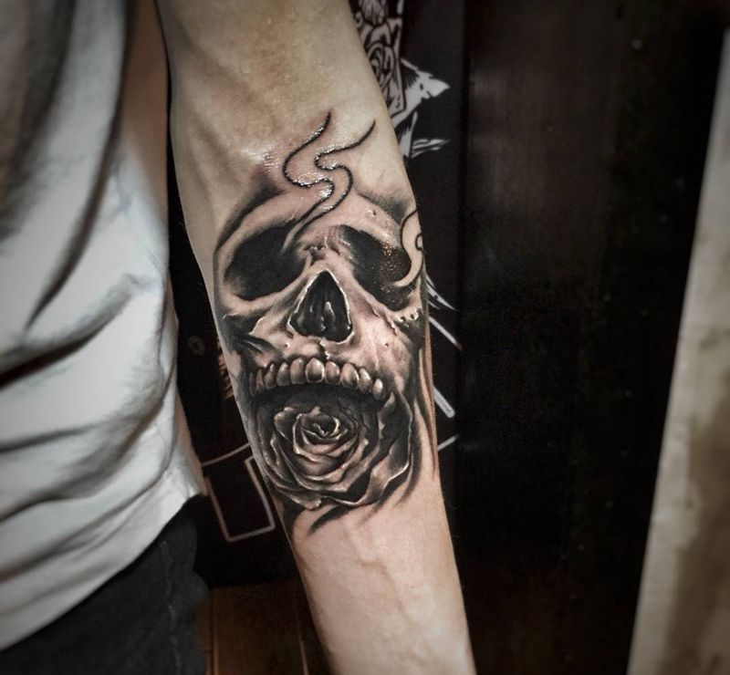 骷髅玫瑰…纹身图片_成品手臂欧美鬼神纹身图案
