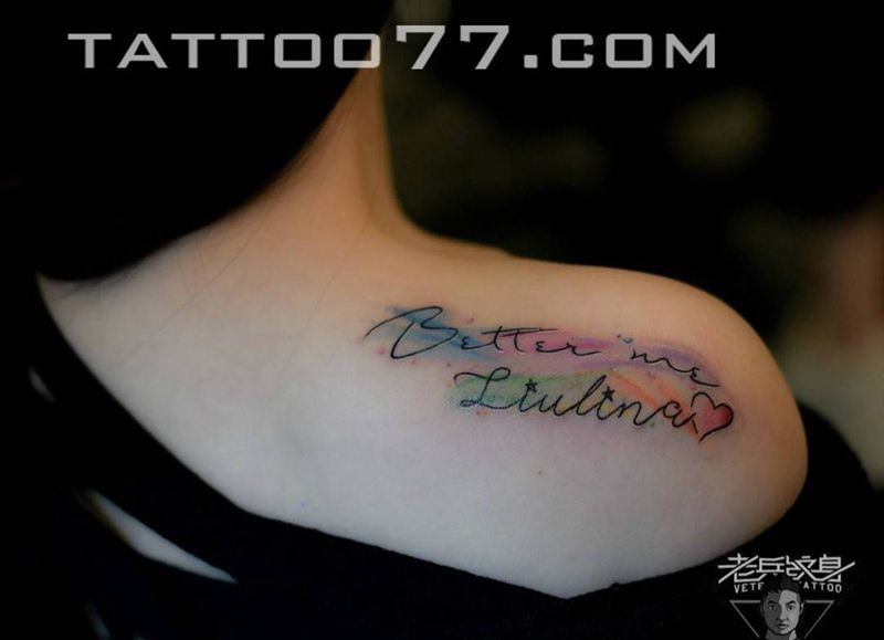 水彩字母纹身作品纹身图片_成品背部清新字符纹身图案