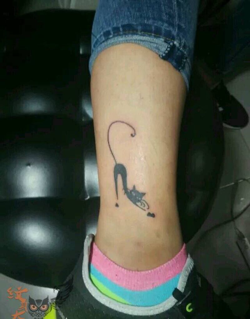 图腾小猫纹身图片