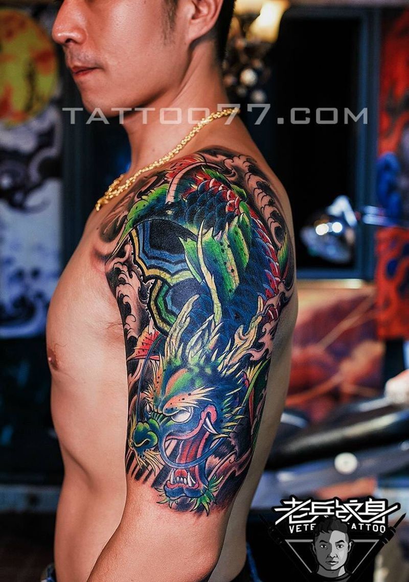 大臂鳌鱼纹身作品，遮盖作品纹身图片_成品手臂传统动物纹身图案