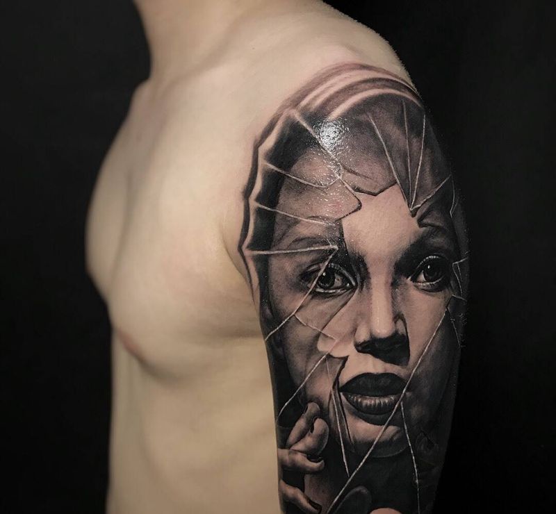 凝视纹身图片_成品手臂手部欧美写实肖像人物武汉纹艺刺刻纹申坤纹身图案