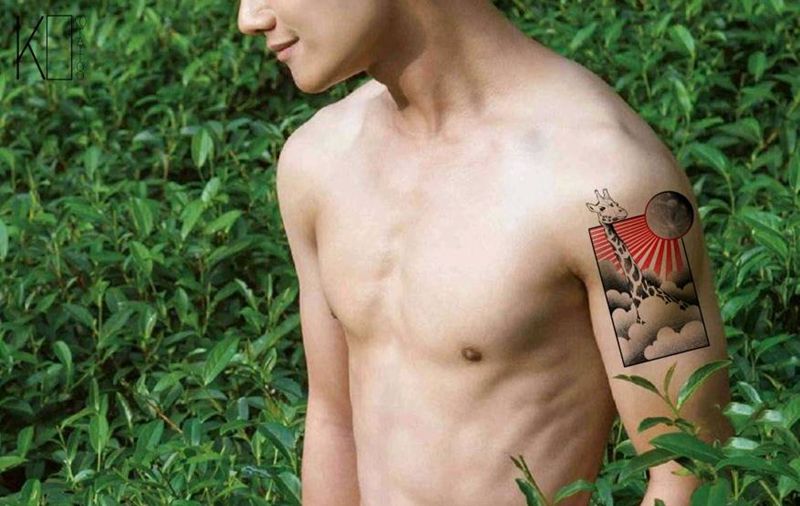 发现纹身图片_手臂腿部点刺几何红黑配色日风长颈鹿纹身图案