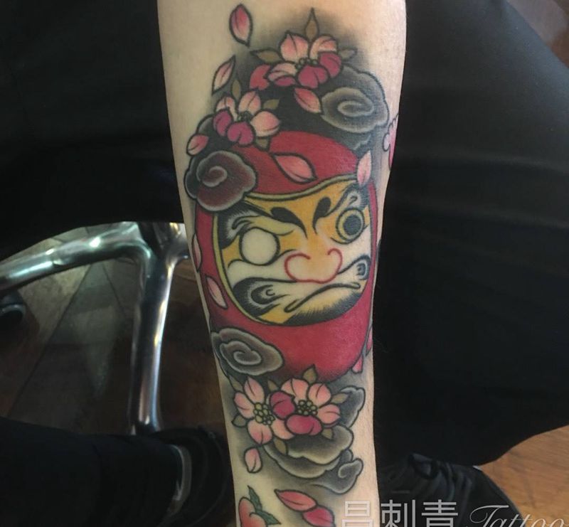 恢复后的小臂内侧达摩蛋纹身图片_成品手部手臂传统习俗动物人物鬼神纹身图案