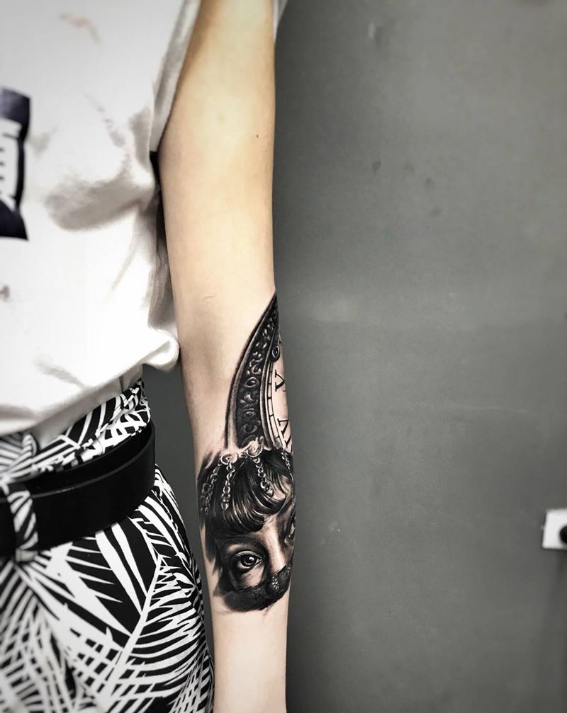 追逐纹身图片_成品手臂手部欧美写实肖像人物原创武汉纹艺刺刻纹身图案