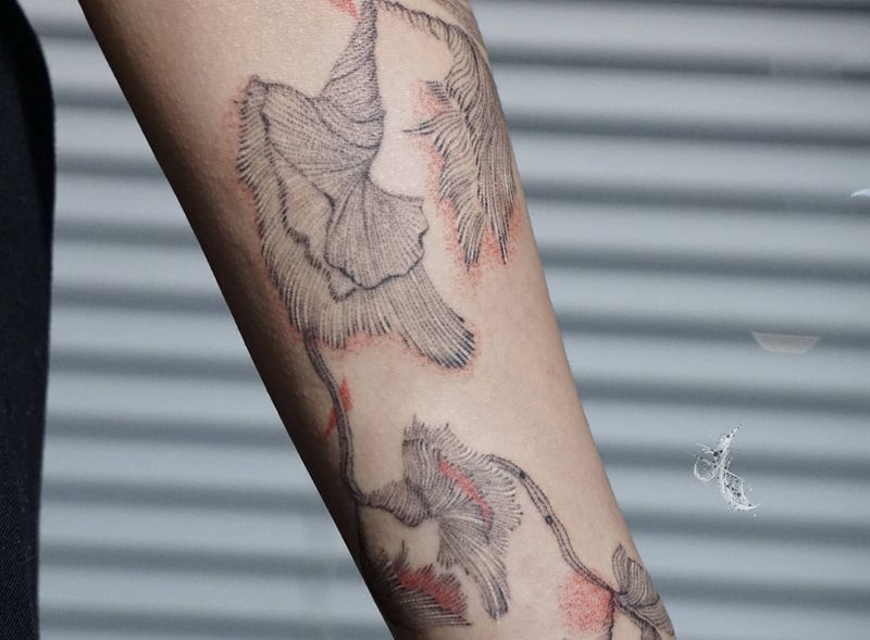 花纹身图片_手臂花线条纹身图案