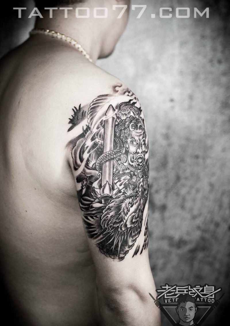 大臂不动明王纹身作品纹身图片_成品肩部传统鬼神纹身图案