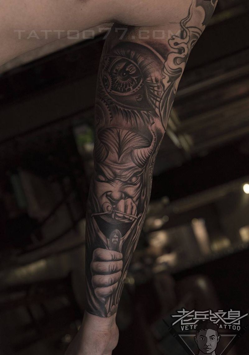 欧美纹身作品纹身图片_成品手臂欧美鬼神纹身图案