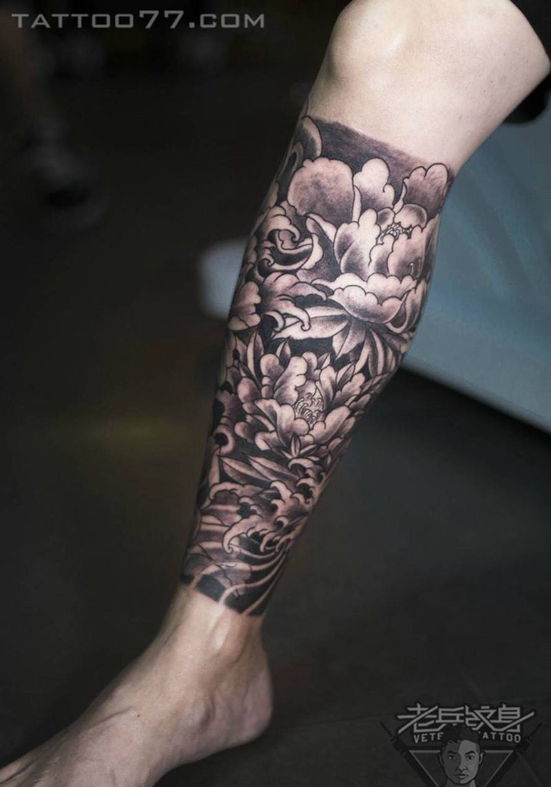 花腿牡丹作品纹身图片_成品腿部传统植物纹身图案