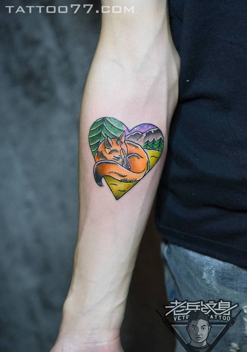 手部可爱狐狸纹身作品纹身图片_成品手部清新动物纹身图案