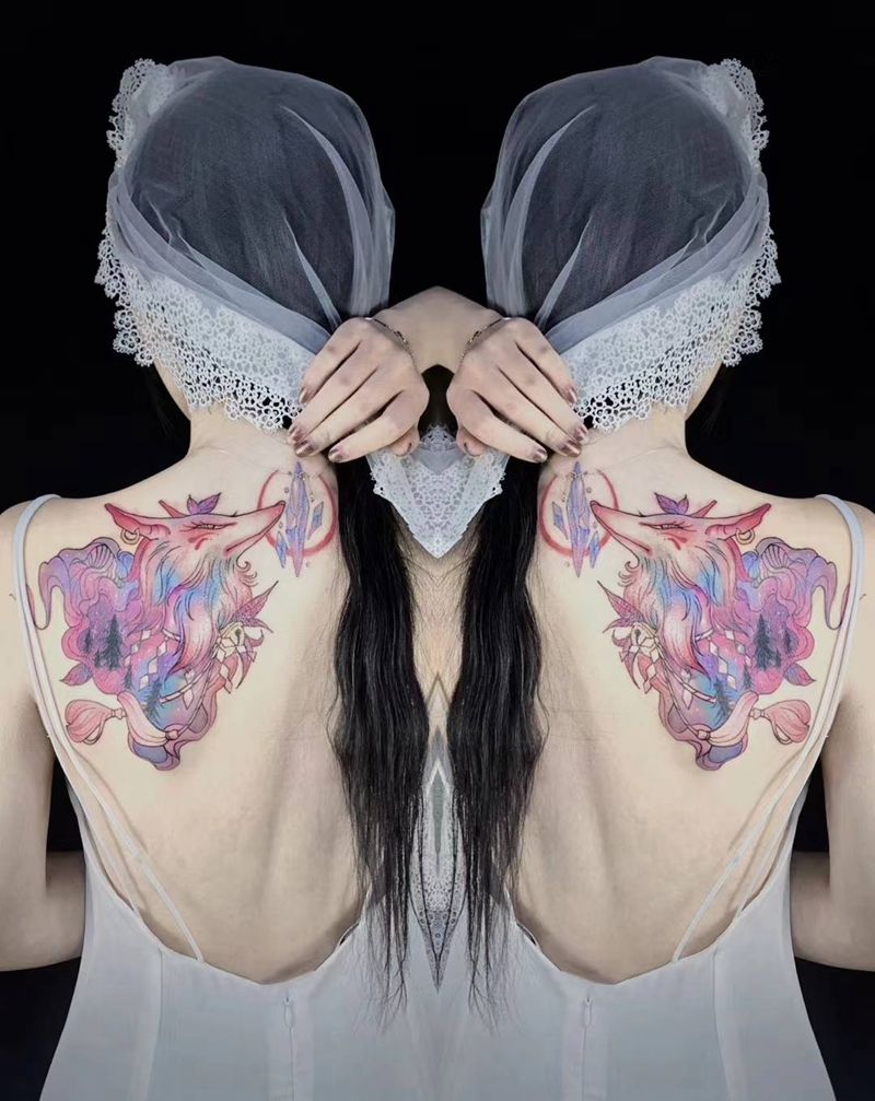 狐狸——遮盖纹身图片_背部水彩遮盖设计狐狸后背纹身图案