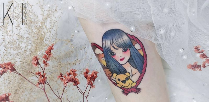 肖像定制纹身图片_手臂New School肖像小熊school纹身图案