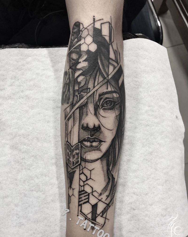 几何纹身图片_手臂腿部点刺几何女人剑客纹身图案